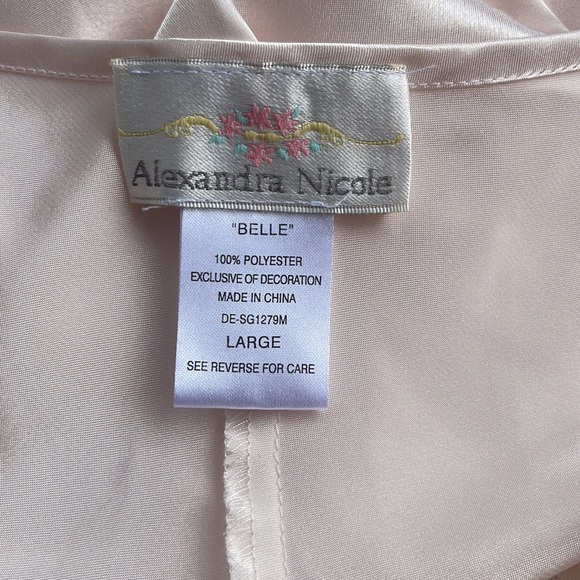 Alexandra Nicole - Picture 6 of 6